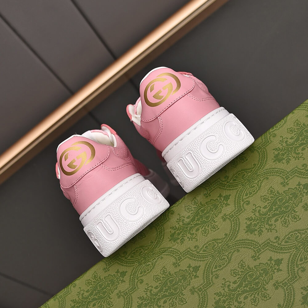 GUCCI Chunky B leather sneakers