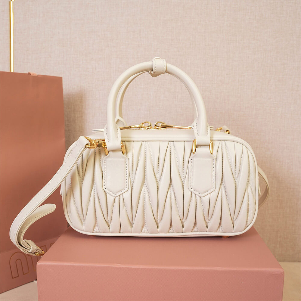 MIUMIU Medium Arcadie matelasse nappa Bag(HIGH-END GRADE)