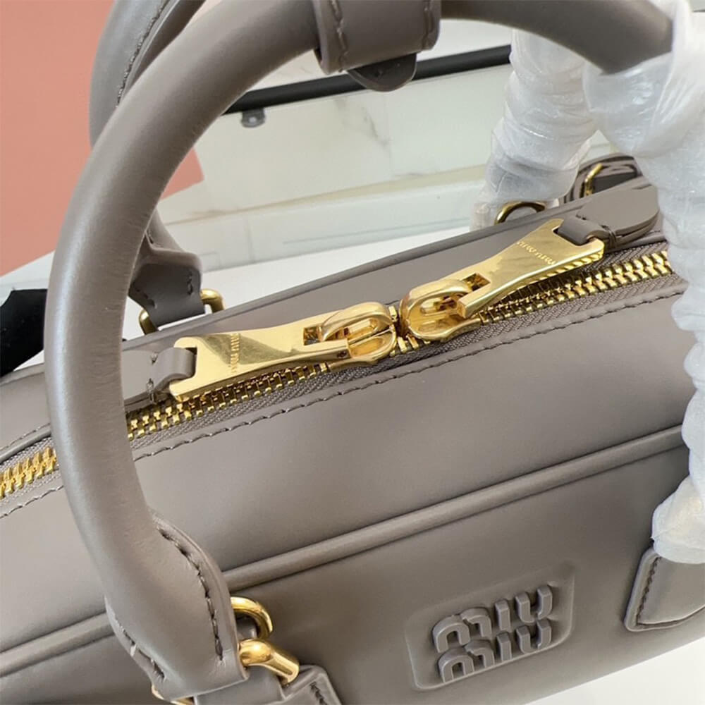 MIUMIU Medium Arcadie Leather Bag(HIGH-END GRADE)