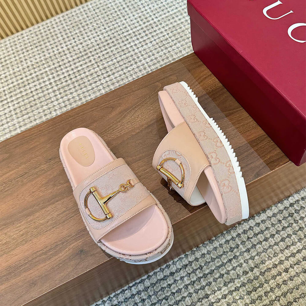 GUCCI Women s platform slide sandal