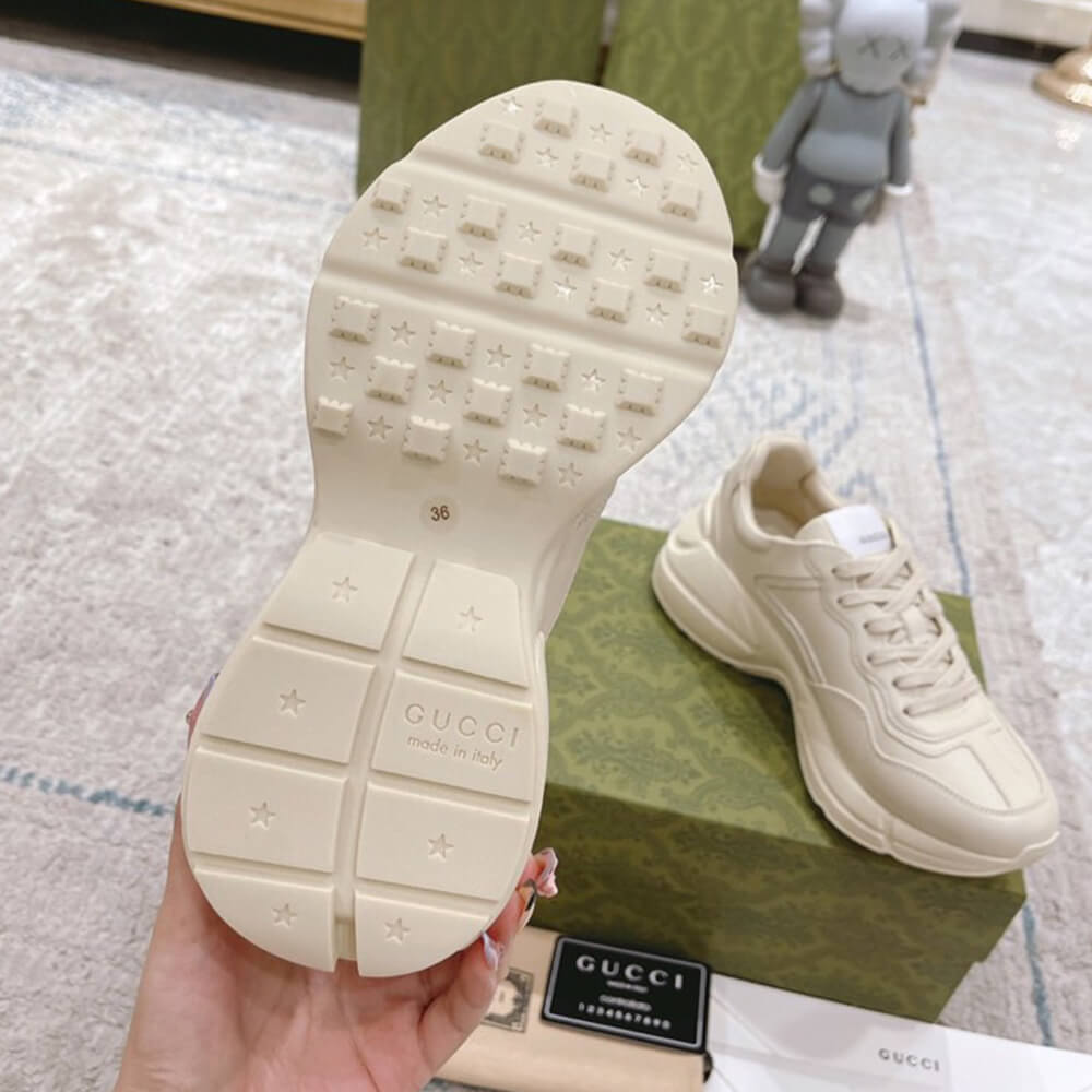 Rhyton sneaker with cat print