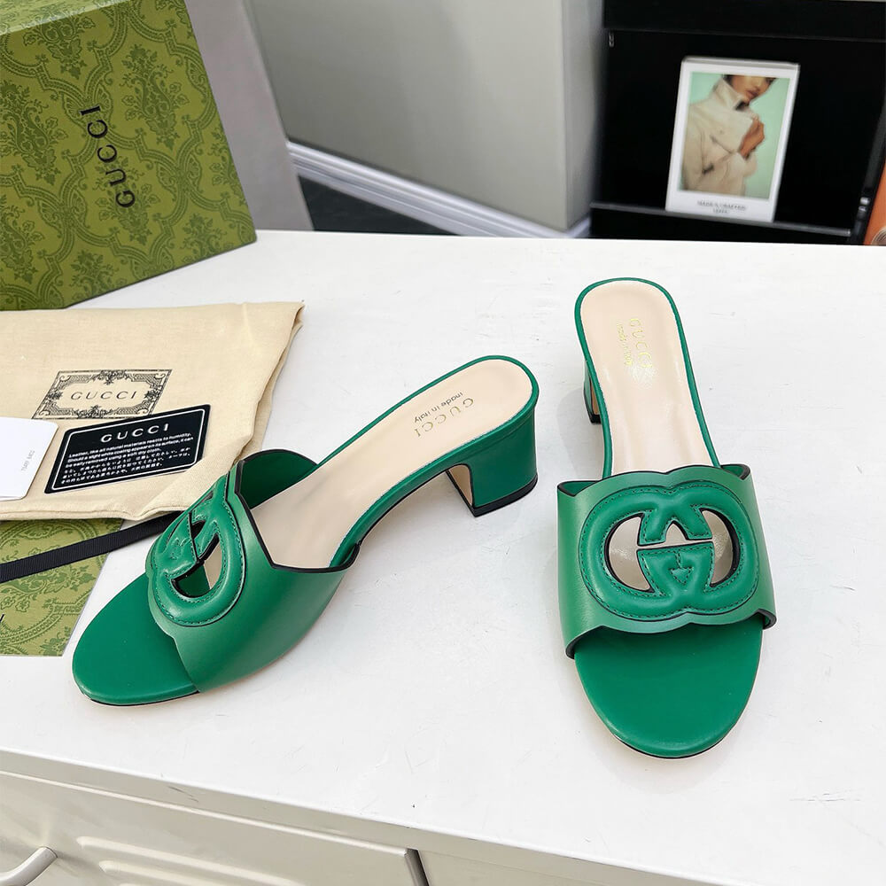 GUCCI Women s Interlocking G slide sandal