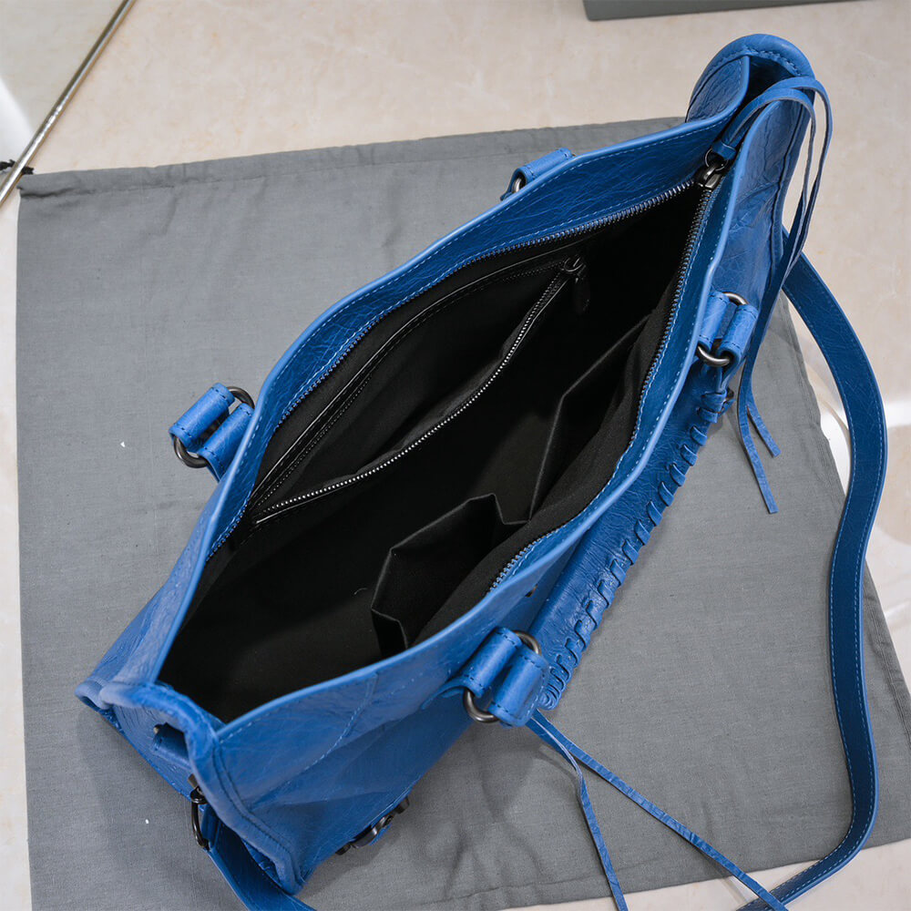 Balenciaga Women s Le City Bag Medium(HIGH-END GRADE)