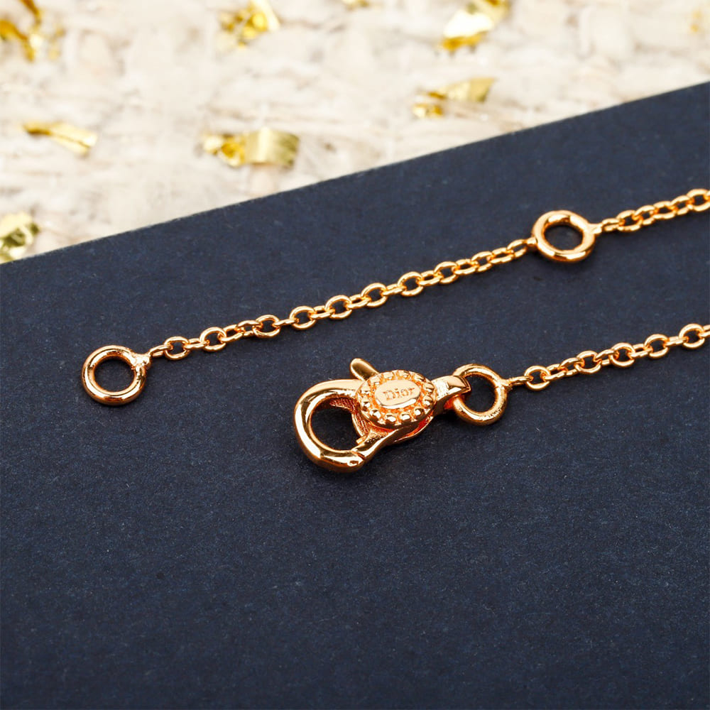 DIOR necklace