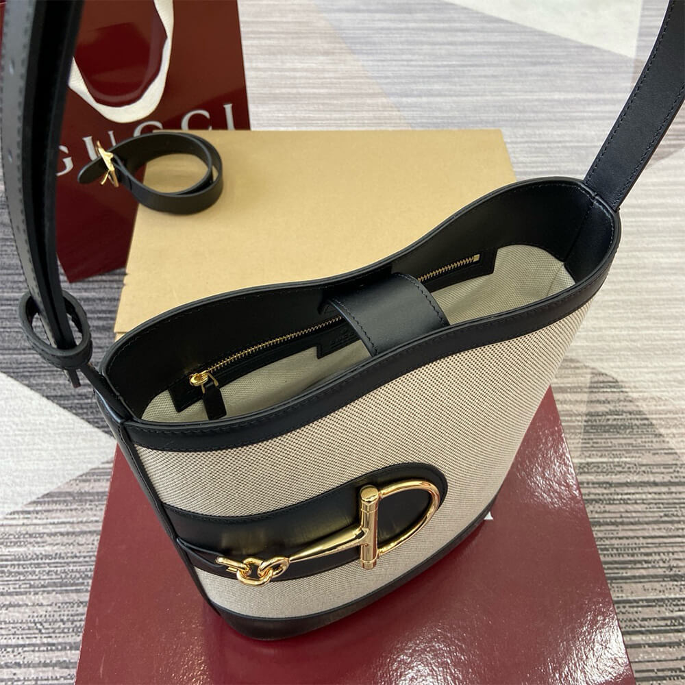 Gucci 73 small bucket bag