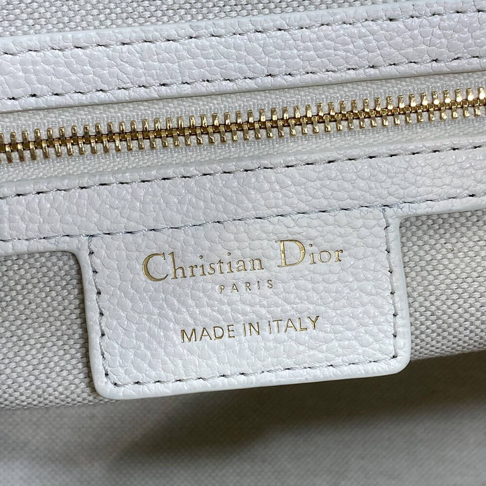 Dior Small Dior Voyage Bag(HIGH-END GRADE)